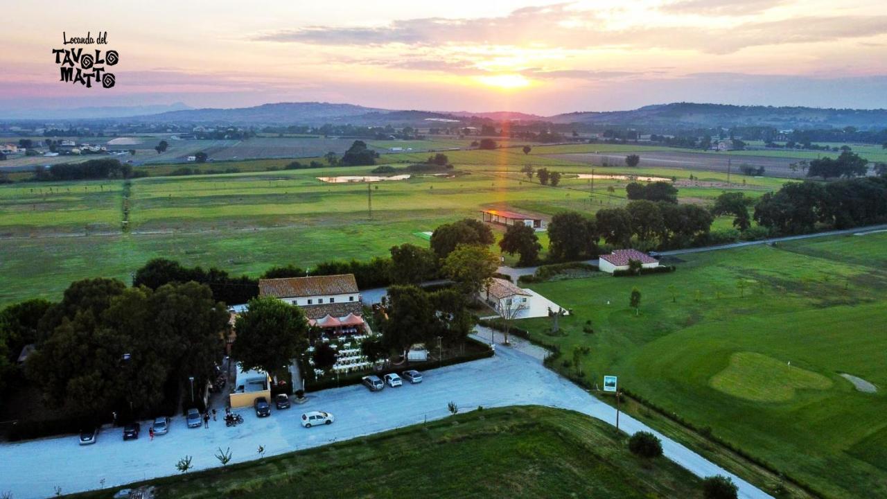 Locanda Del Tavolo Matto Потенца-Пичена Экстерьер фото