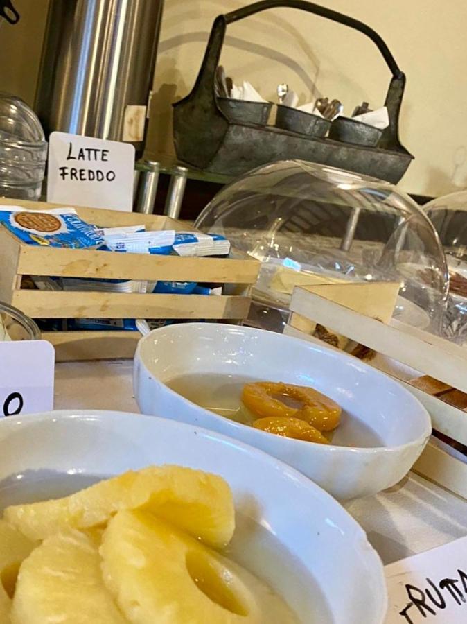 Locanda Del Tavolo Matto Потенца-Пичена Экстерьер фото