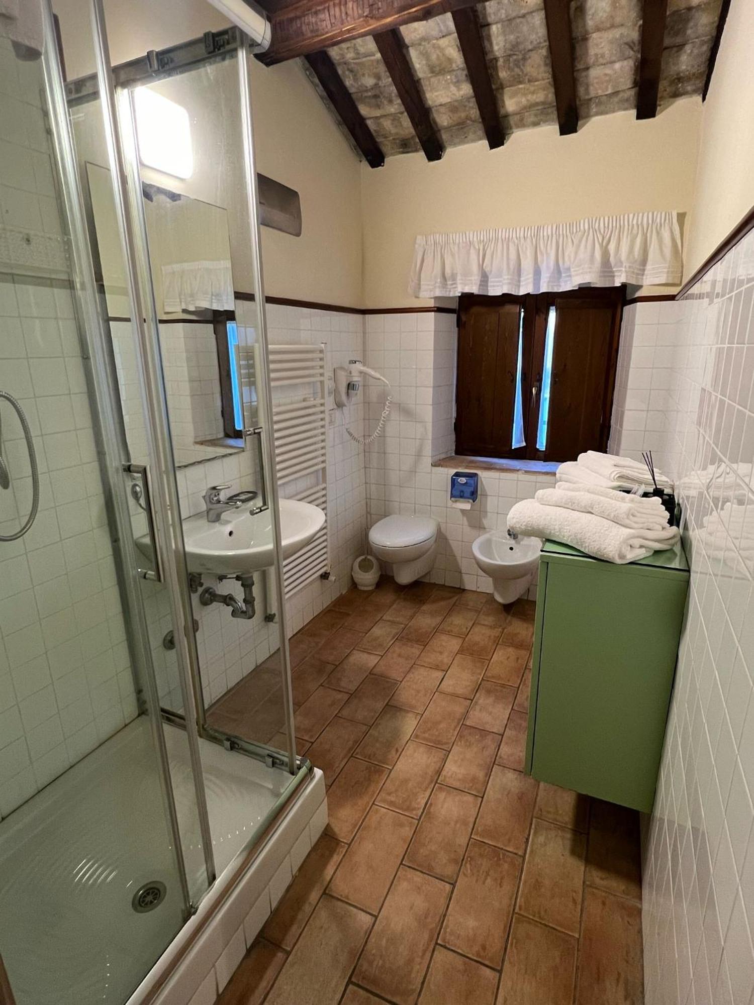 Locanda Del Tavolo Matto Потенца-Пичена Экстерьер фото